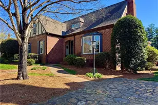 104 Westhaven Cir, Winston-Salem, NC 27104 - Photo 3