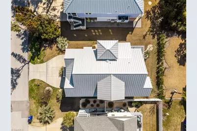 111 SE 44th Street, Oak Island, NC 28465 - Photo 5