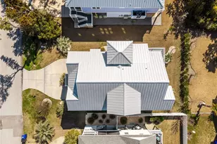 111 SE 44th St, Oak Island, NC 28465 - Photo 5