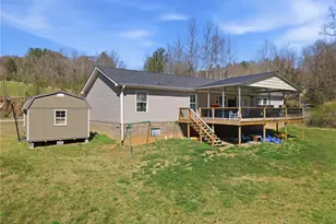 8455 Mertie Rd, Millers Creek, NC 28651 - Photo 31