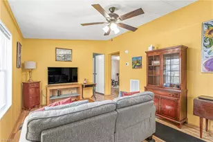 2234D Basil Holt Rd, Burlington, NC 27217 - Photo 7