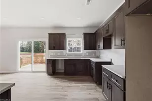 141 Hickory Creek Ct, Winston-Salem, NC 27107 - Photo 11