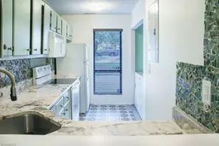 301 Village Ln, Greensboro, NC 27409 - Photo 19