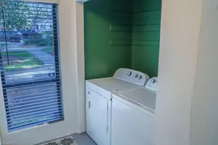 301 Village Ln, Greensboro, NC 27409 - Photo 19