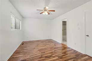301 Village Ln, Greensboro, NC 27409 - Photo 5