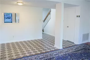 301 Village Ln, Greensboro, NC 27409 - Photo 3