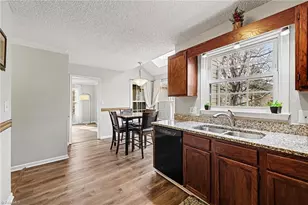 5518 Cobble Glen Ct, Greensboro, NC 27407 - Photo 7