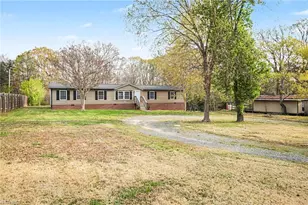 4022 Plum Tree Rd, Climax, NC 27233 - Photo 3