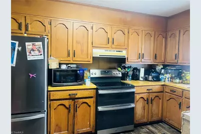 279 Stanley Road, Mount Airy, NC 27030 - Photo 3