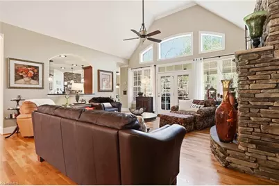 613 Nickel Creek Court, Kernersville, NC 27284 - Photo 9