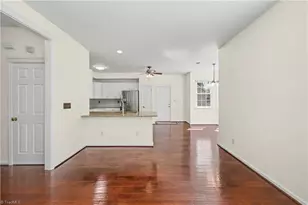 4715 Lenox Hill Pl, Charlotte, NC 28269 - Photo 15