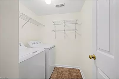 4715 Lenox Hill Place, Charlotte, NC 28269 - Photo 39