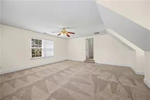 4715 Lenox Hill Pl, Charlotte, NC 28269 - Photo 37