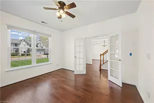 4715 Lenox Hill Pl, Charlotte, NC 28269 - Photo 7