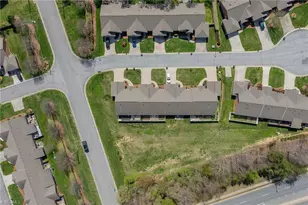 395 Northbridge Dr, High Point, NC 27265 - Photo 37