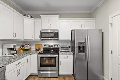 395 Northbridge Drive, High Point, NC 27265 - Photo 23