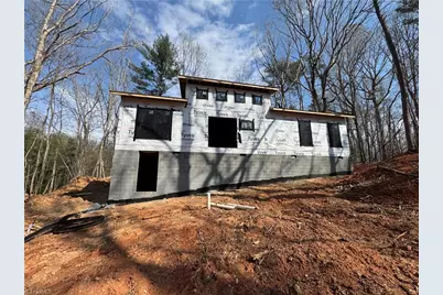 348 Woodland Drive, Elkin, NC 28621 - Photo 5