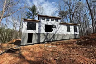 348 Woodland Dr, Elkin, NC 28621 - Photo 5