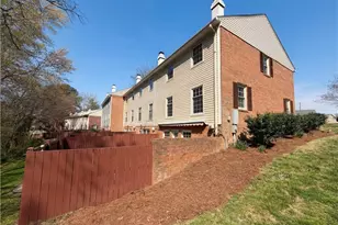 4050 Huntingreen Ln, Winston-Salem, NC 27106 - Photo 7