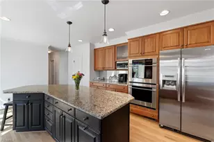 3735 Sagamore Dr, Greensboro, NC 27410 - Photo 9