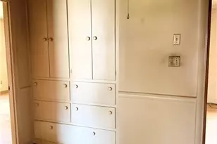 2914 Cornwallis Dr W, Greensboro, NC 27408 - Photo 7