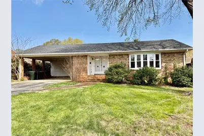 2914 Cornwallis Drive W, Greensboro, NC 27408 - Photo 1