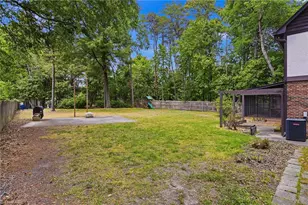 4103 Oak Hollow Dr, High Point, NC 27265 - Photo 37