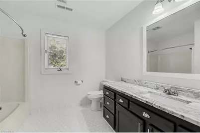 4103 Oak Hollow Drive, High Point, NC 27265 - Photo 27