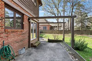 4103 Oak Hollow Dr, High Point, NC 27265 - Photo 37