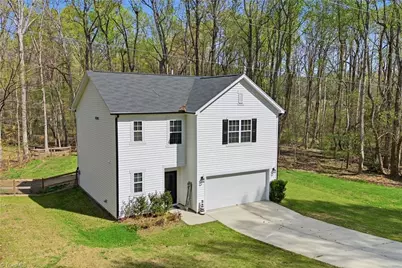 527 Dogwood Drive, Liberty, NC 27298 - Photo 7