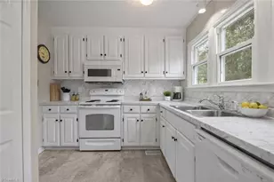 909 Chatfield Dr, Jamestown, NC 27282 - Photo 9