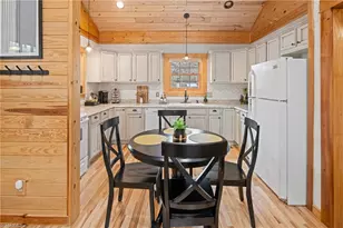 1333 Park Vista Rd, West Jefferson, NC 28694 - Photo 13