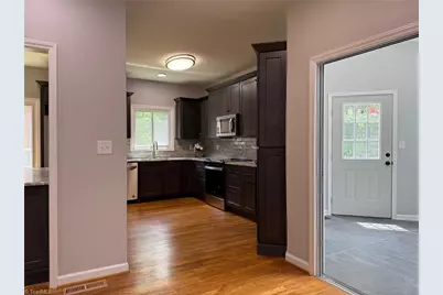 2528 Treetop Lane, Winston-Salem, NC 27101 - Photo 23