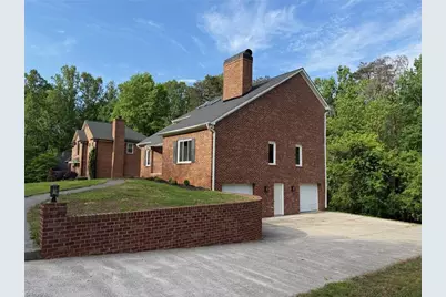 2528 Treetop Lane, Winston-Salem, NC 27101 - Photo 3