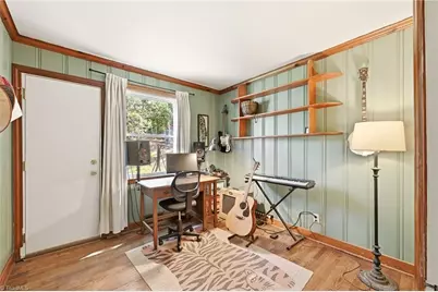 2328 Lyndhurst Avenue, Winston-Salem, NC 27103 - Photo 13