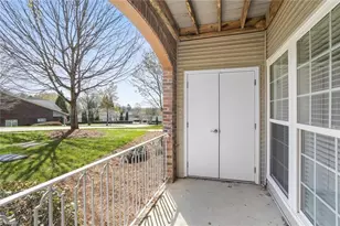 190 Shallowford Reserve Dr, Lewisville, NC 27023 - Photo 17