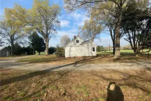 7444 Nc Hwy 65, Summerfield, NC 27358 - Photo 25
