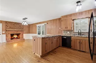 1024 Country Ln, Winston-Salem, NC 27107 - Photo 15