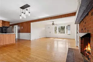 1024 Country Ln, Winston-Salem, NC 27107 - Photo 11