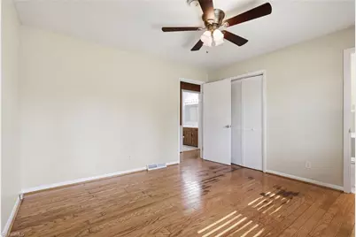 1024 Country Lane, Winston-Salem, NC 27107 - Photo 17