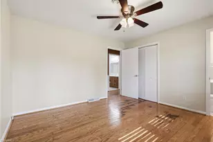 1024 Country Ln, Winston-Salem, NC 27107 - Photo 17