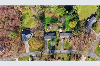 1024 Country Lane, Winston-Salem, NC 27107 - Photo 37