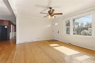 1024 Country Ln, Winston-Salem, NC 27107 - Photo 7