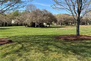 5804 Brakenwood Ln, Pfafftown, NC 27040 - Photo 17