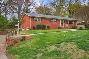 113 Green Valley Rd, Greensboro, NC 27408 - Photo 13