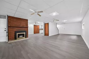113 Green Valley Rd, Greensboro, NC 27408 - Photo 9