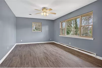 113 Green Valley Road, Greensboro, NC 27408 - Photo 9