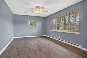 113 Green Valley Rd, Greensboro, NC 27408 - Photo 9