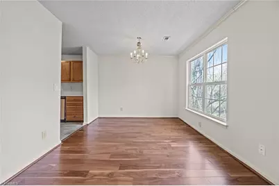 15 Meadowood Glen Way #C, Greensboro, NC 27409 - Photo 7