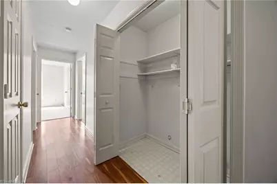 15 Meadowood Glen Way #C, Greensboro, NC 27409 - Photo 11
